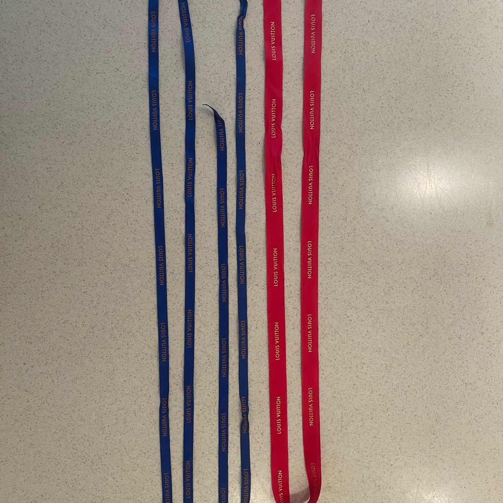 Louis Vuitton Vibrant Red and Blue Ribbon - Picture 4 of 6